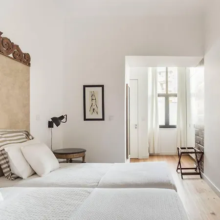Appartement Spacious In With Terrace And Free Netflix Lissabon