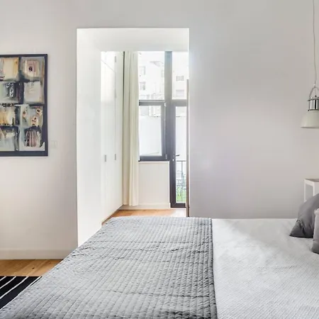 Spacious In With Terrace And Free Netflix Appartement *