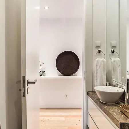 Spacious In With Terrace And Free Netflix Appartement *